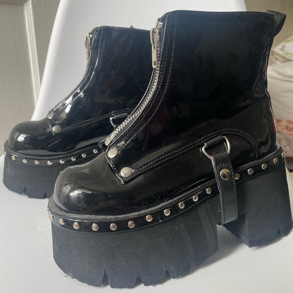 Demonia ASHES-100 platform boots, super light platform